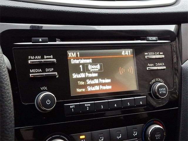 Used 2016 Nissan Rogue S image 16