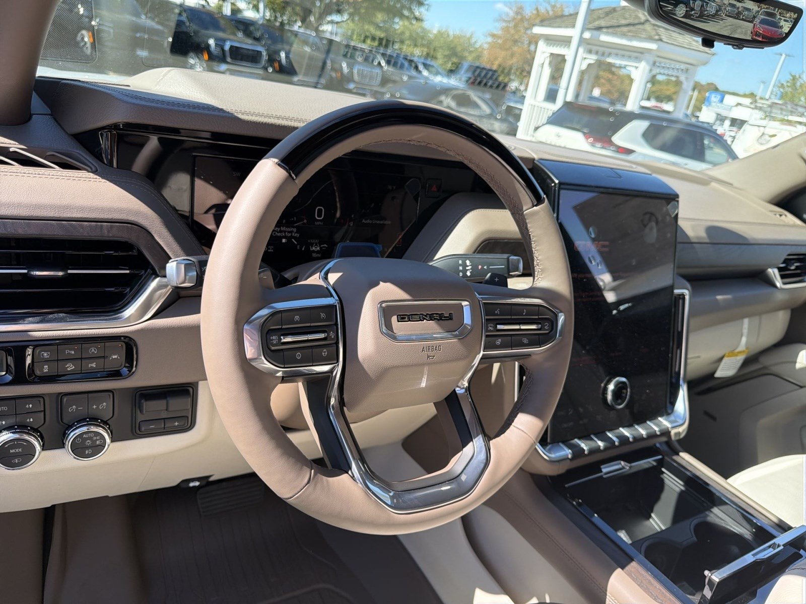 New 2026 GMC Yukon Denali w/ Denali Reserve Package AWD/4WD image 13