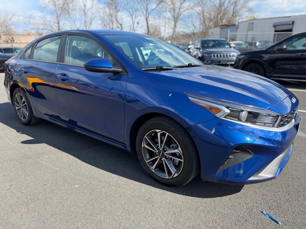 Used 2023 Kia Forte LXS image 10