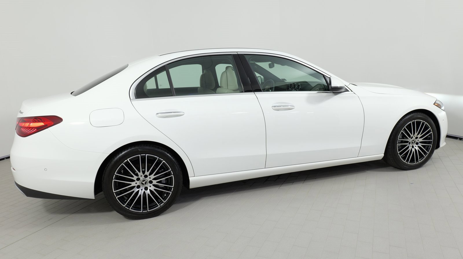 Used 2024 Mercedes-Benz C 300 4MATIC Sedan image 28