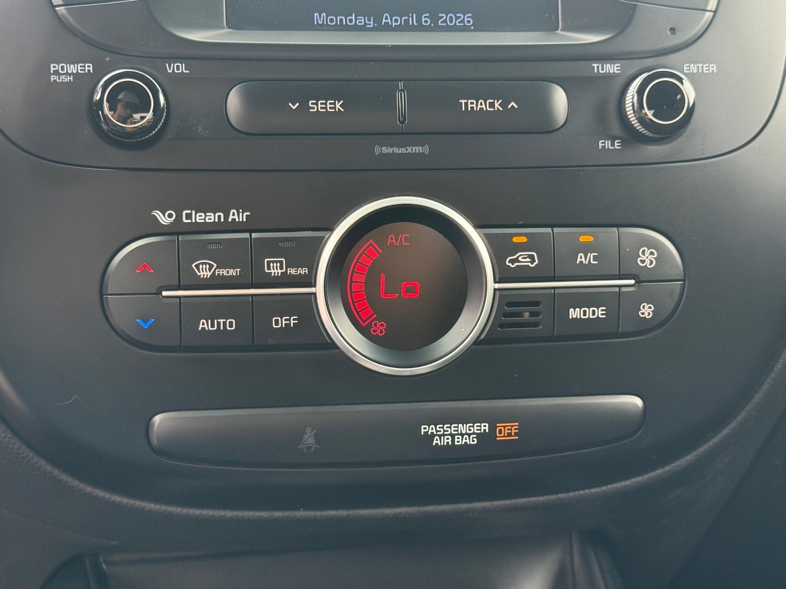 Used 2017 Kia Soul + FWD image 20