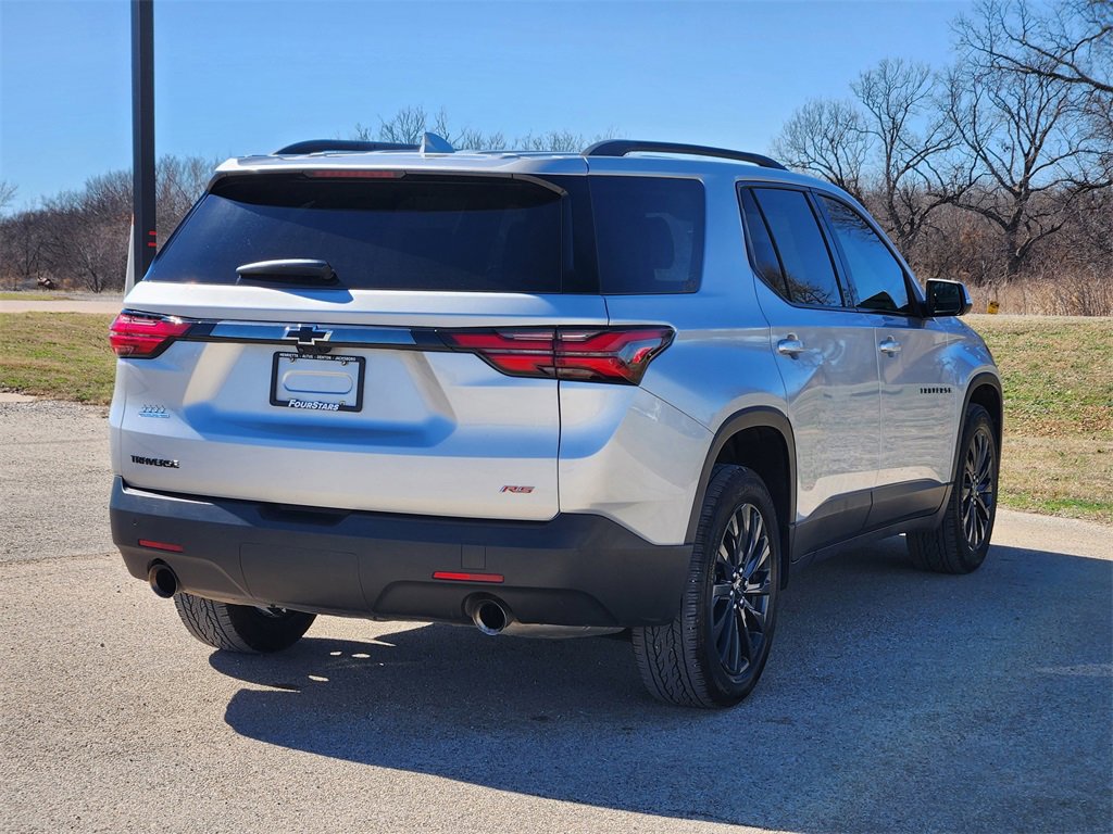 Used 2022 Chevrolet Traverse RS image 7