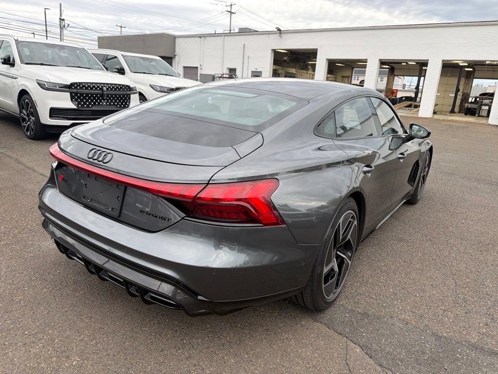 Used 2023 Audi RS e-tron GT w/ Carbon Performance Package AWD/4WD image 5