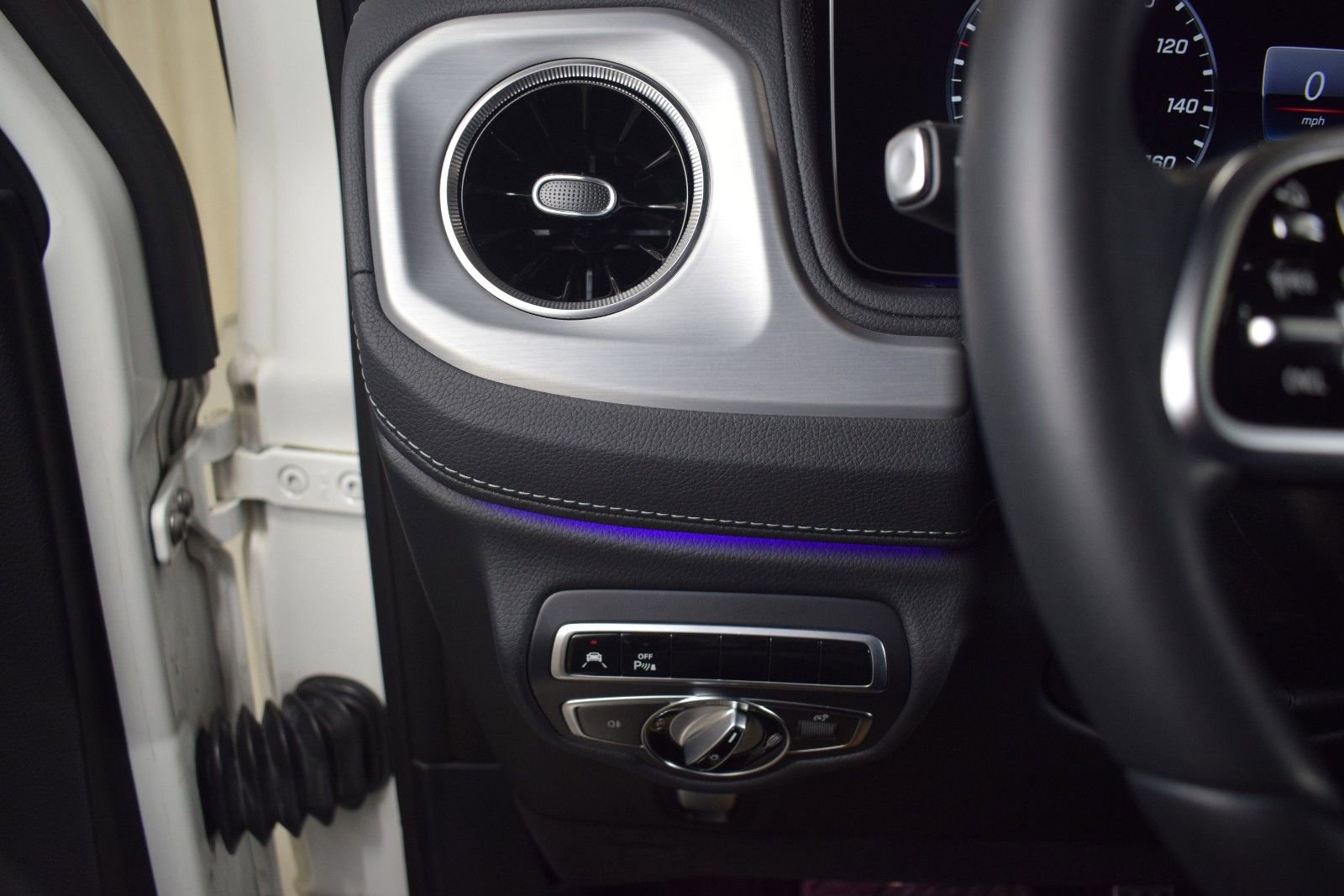 Used 2021 Mercedes-Benz G 550 image 27