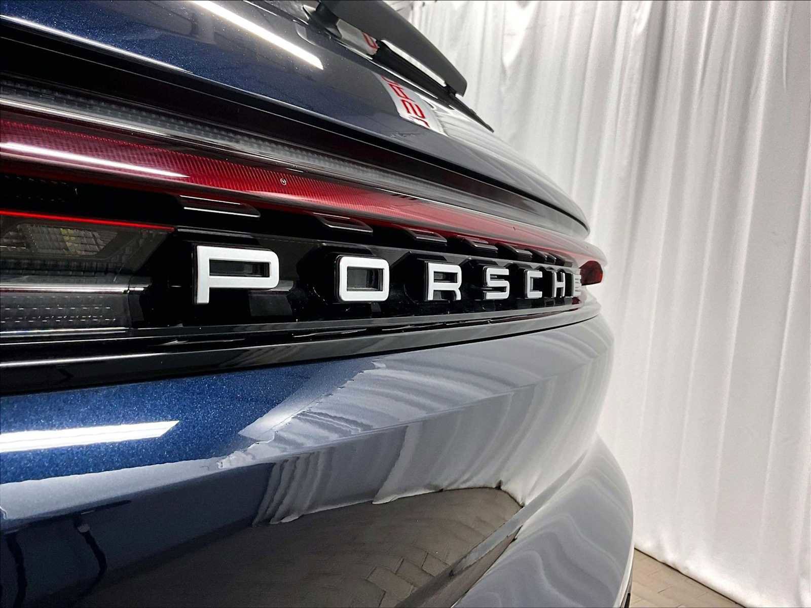 Used 2024 Porsche Cayenne image 34