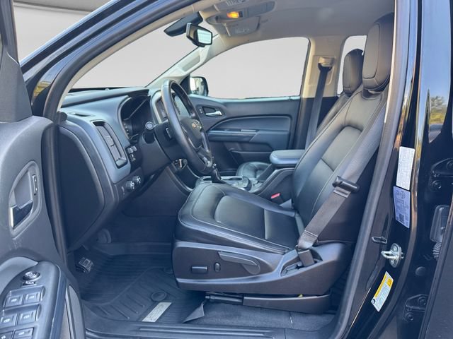 Used 2022 Chevrolet Colorado Z71 w/ Z71 Midnight Edition AWD/4WD image 10