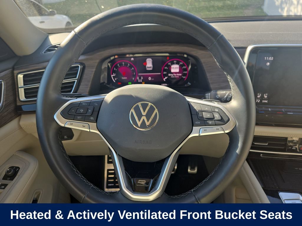 Used 2025 Volkswagen Atlas SEL Premium R-Line image 18