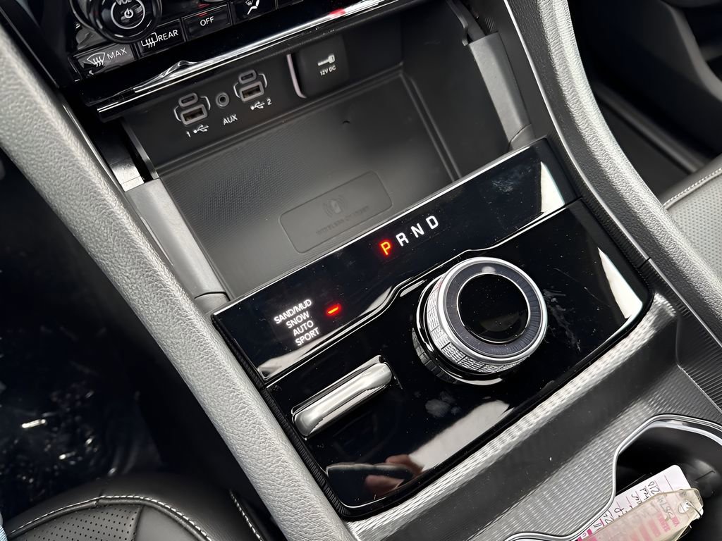 New 2025 Jeep Grand Cherokee L Limited w/ Luxury Tech Group II image 38
