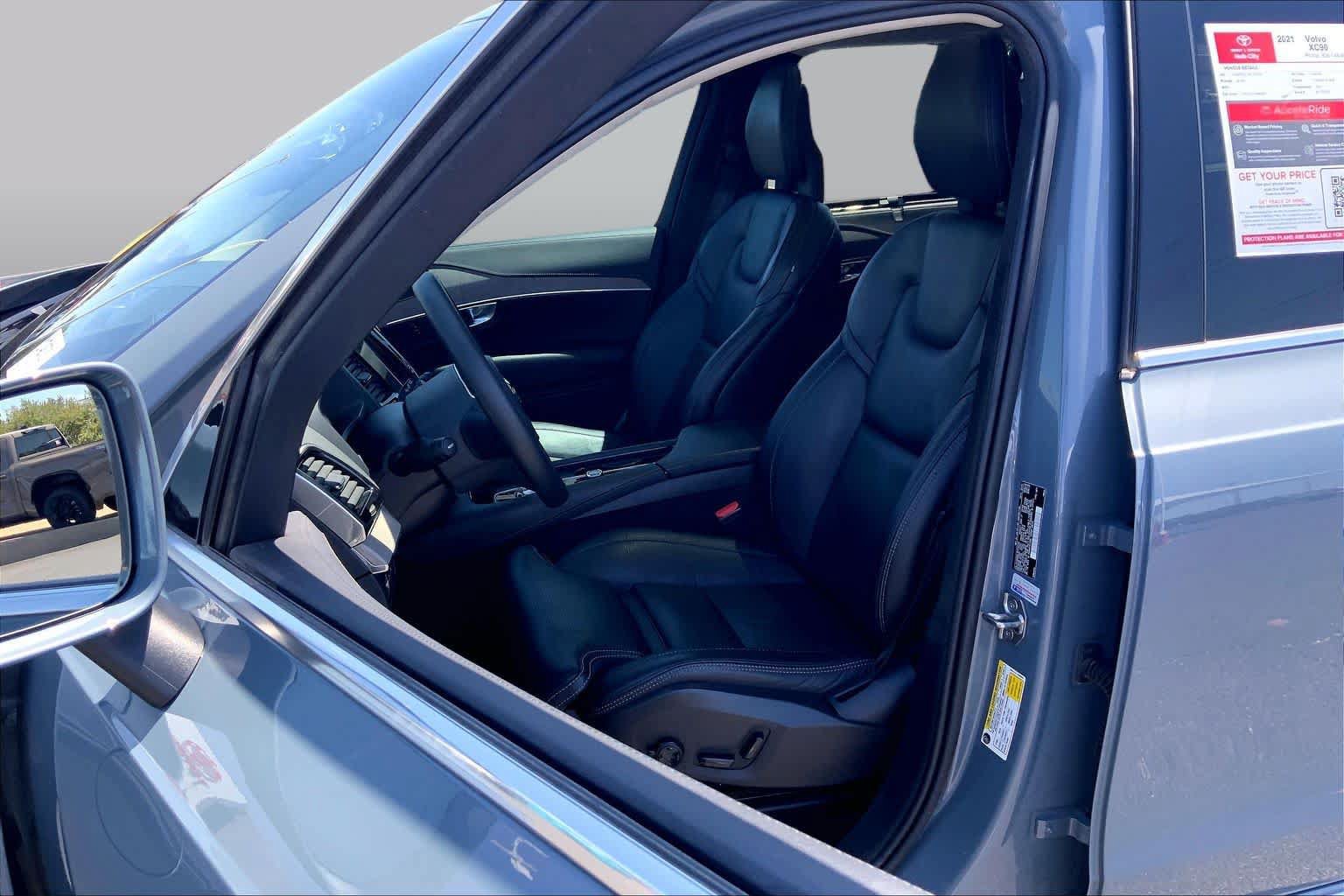 Used 2021 Volvo XC90 T8 Inscription w/ Lounge Package AWD/4WD image 8