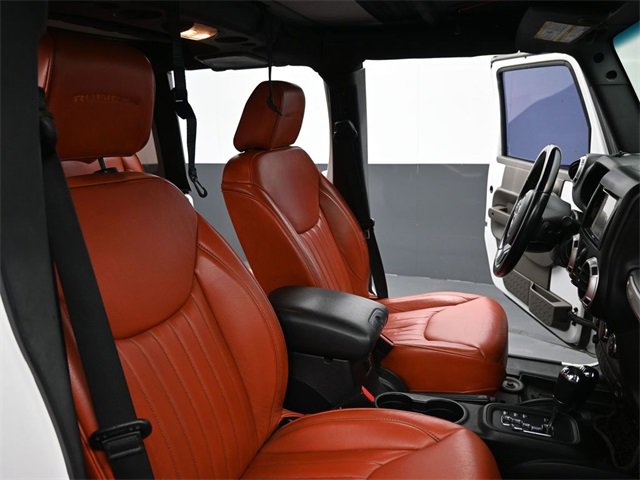 Used 2015 Jeep Wrangler Unlimited Rubicon image 27