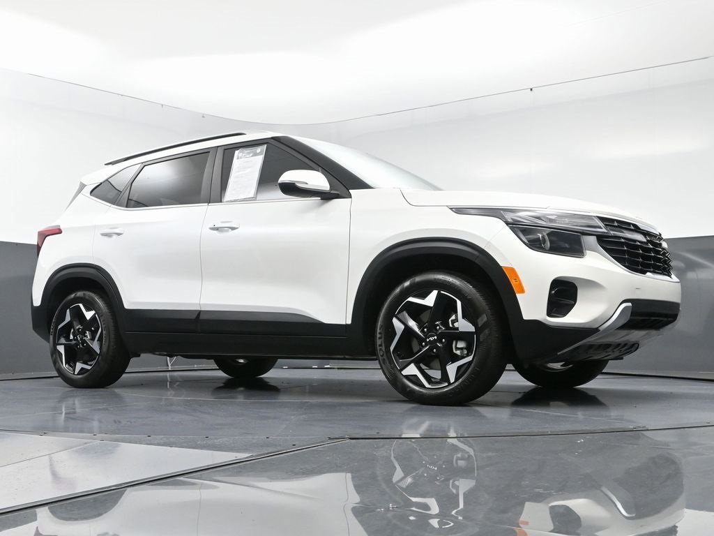 Used 2024 Kia Seltos EX image 51