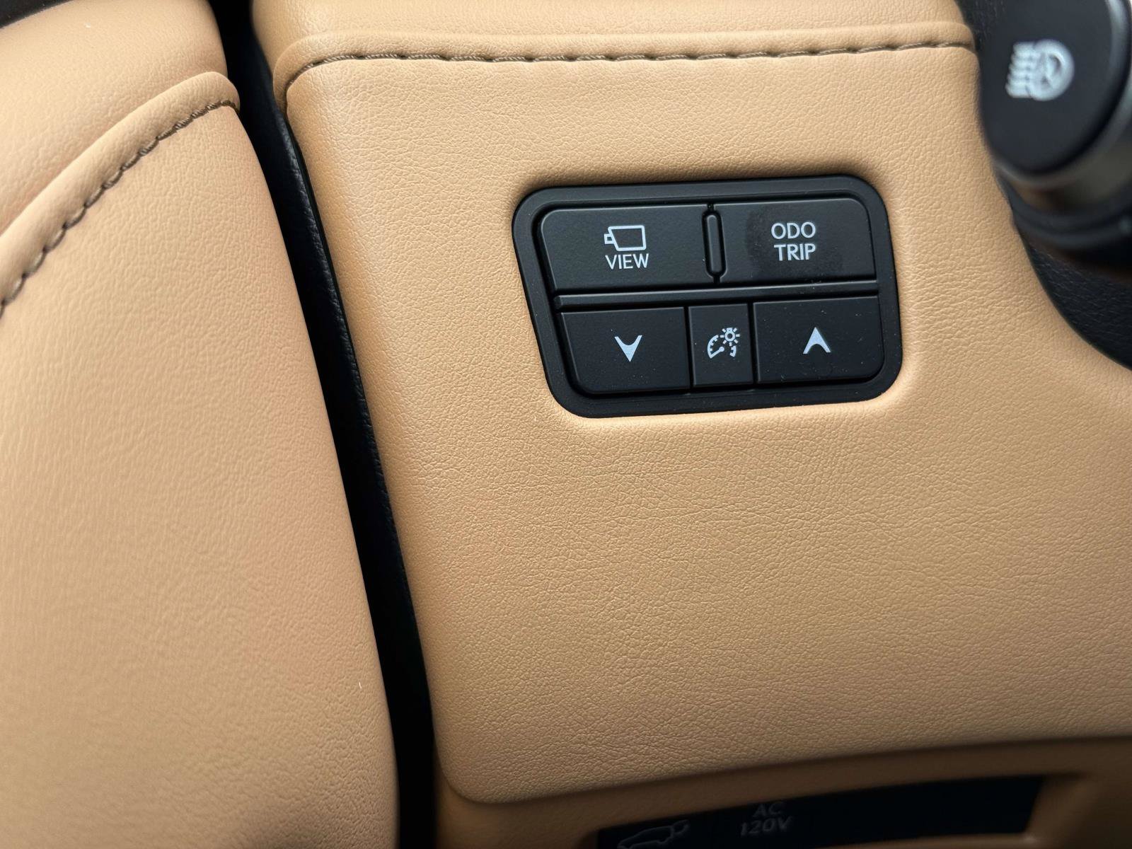 Used 2025 Lexus LX 700h Luxury w/ Appearance Package AWD/4WD image 26