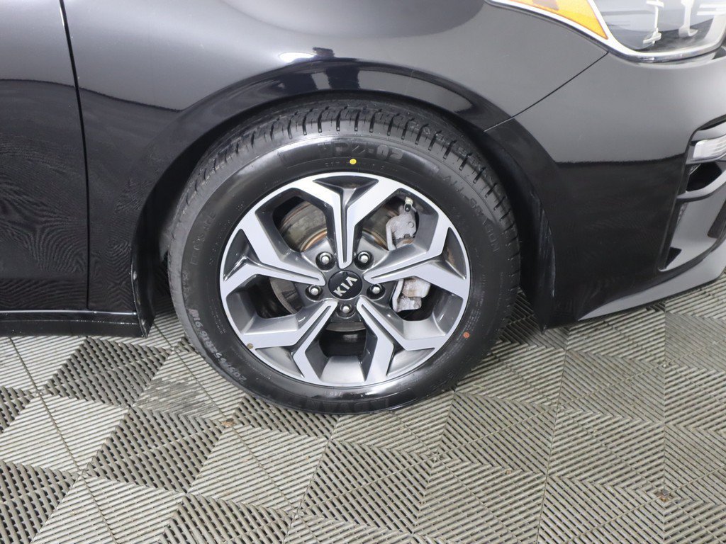 Used 2020 Kia Forte LXS FWD image 18