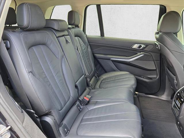 Used 2020 BMW X7 xDrive40i w/ Premium Package AWD/4WD image 22