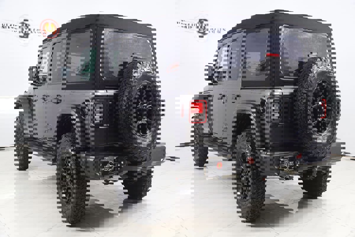 Used 2024 Jeep Wrangler Willys image 4