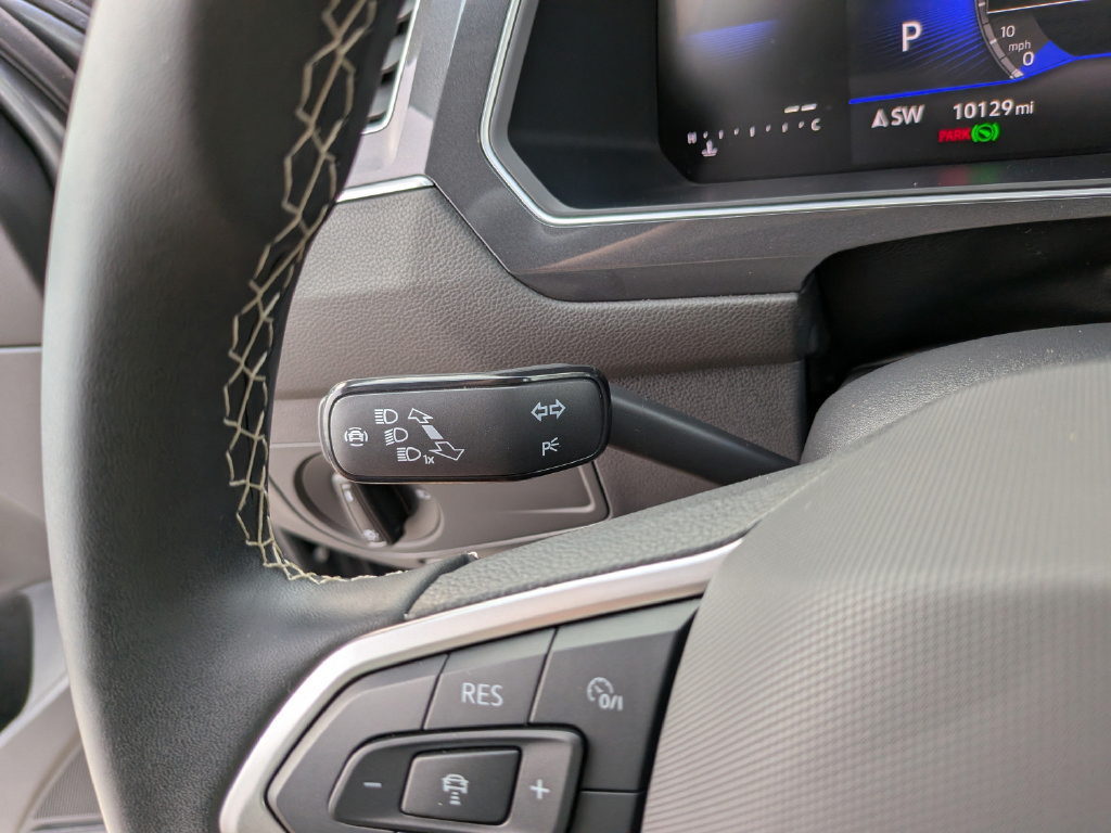 Certified 2024 Volkswagen Tiguan S FWD image 28