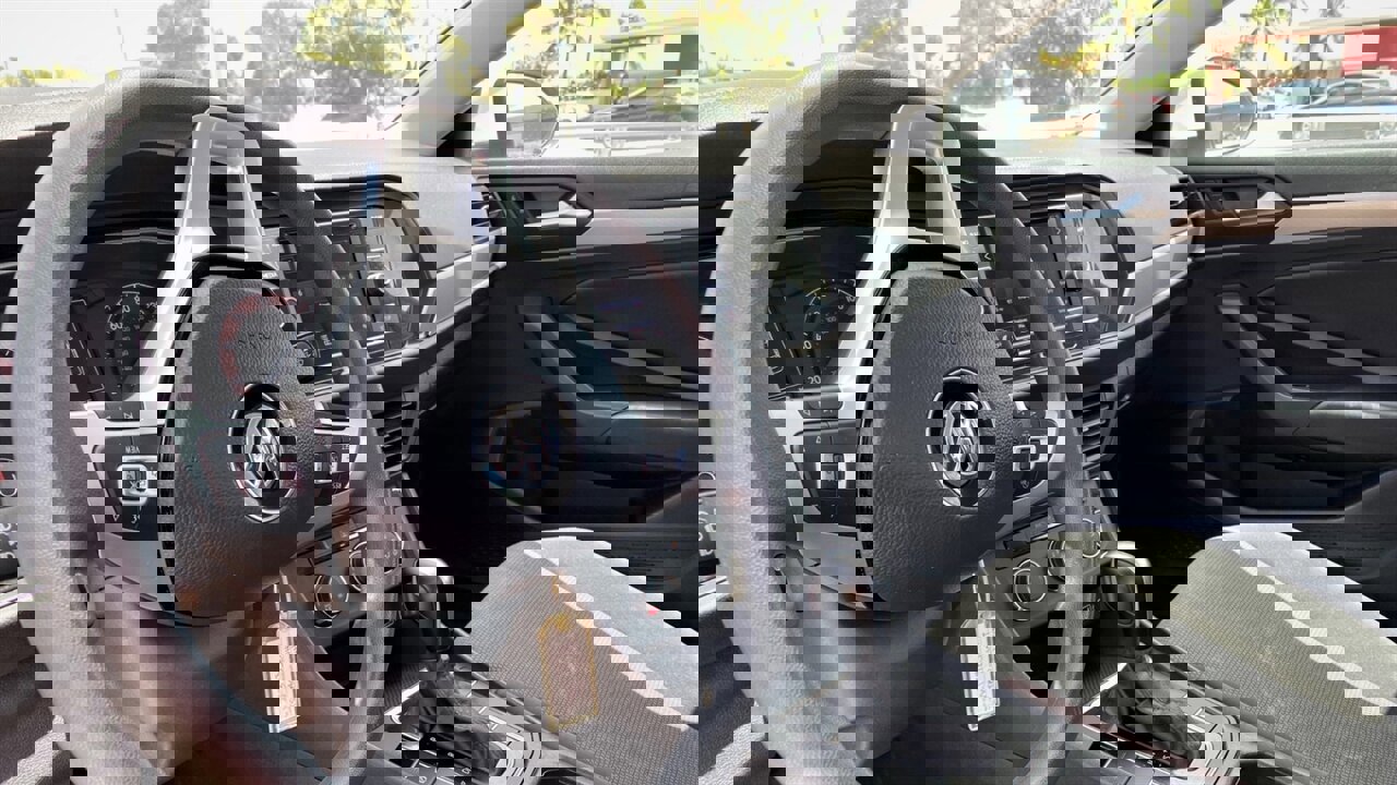 Used 2019 Volkswagen Jetta S w/ Driver Assistance Package FWD image 9