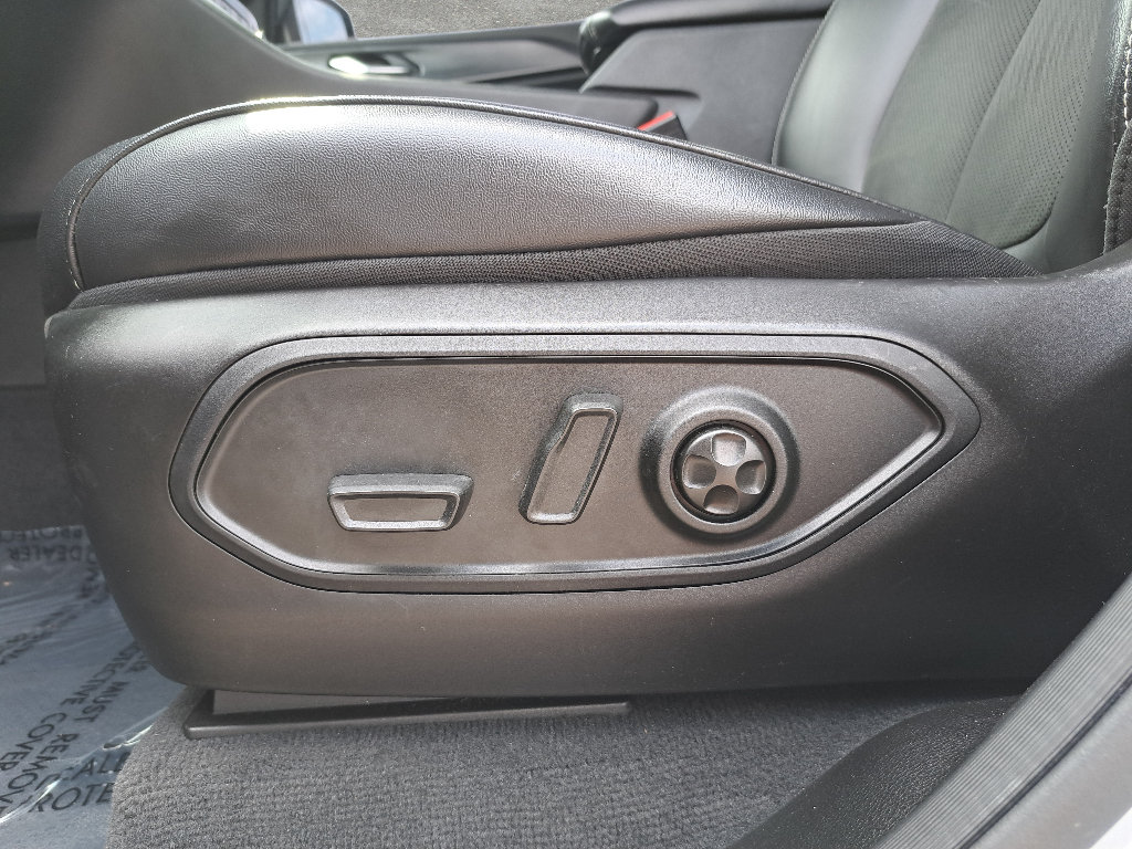 Certified 2025 Jeep Grand Cherokee Altitude AWD/4WD image 29