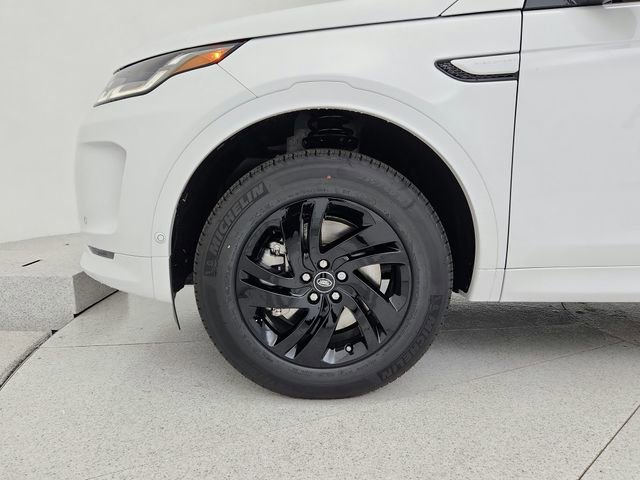 Certified 2025 Land Rover Discovery Sport S image 28