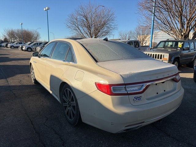 Used 2018 Lincoln Continental Reserve image 3