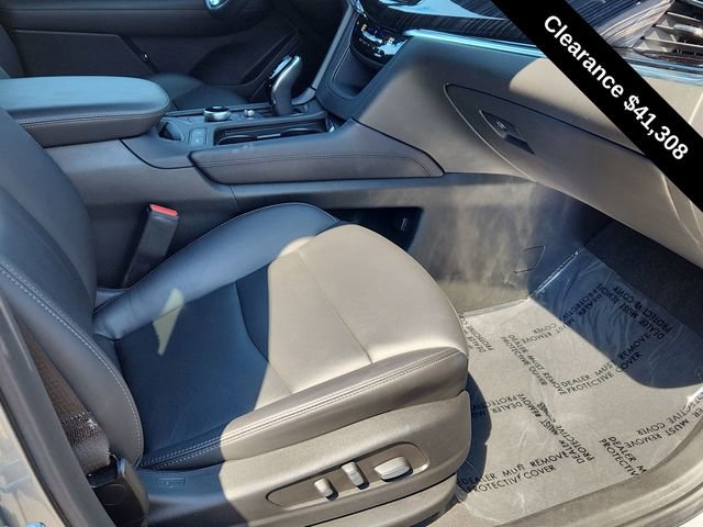 Used 2025 Cadillac XT6 Premium Luxury image 21