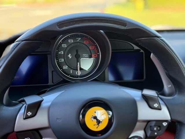 Used 2019 Ferrari Portofino RWD image 19