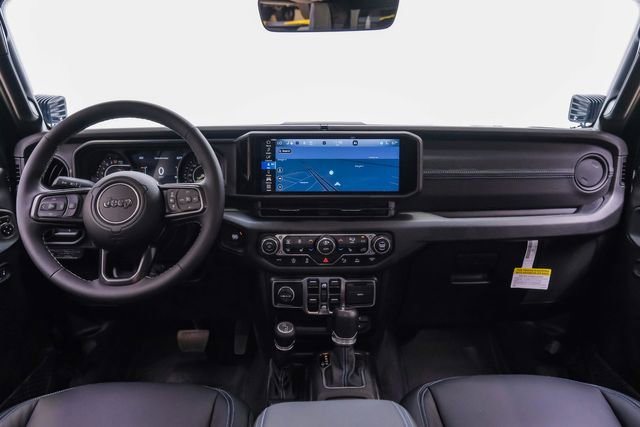 Used 2025 Jeep Gladiator Sport AWD/4WD image 13