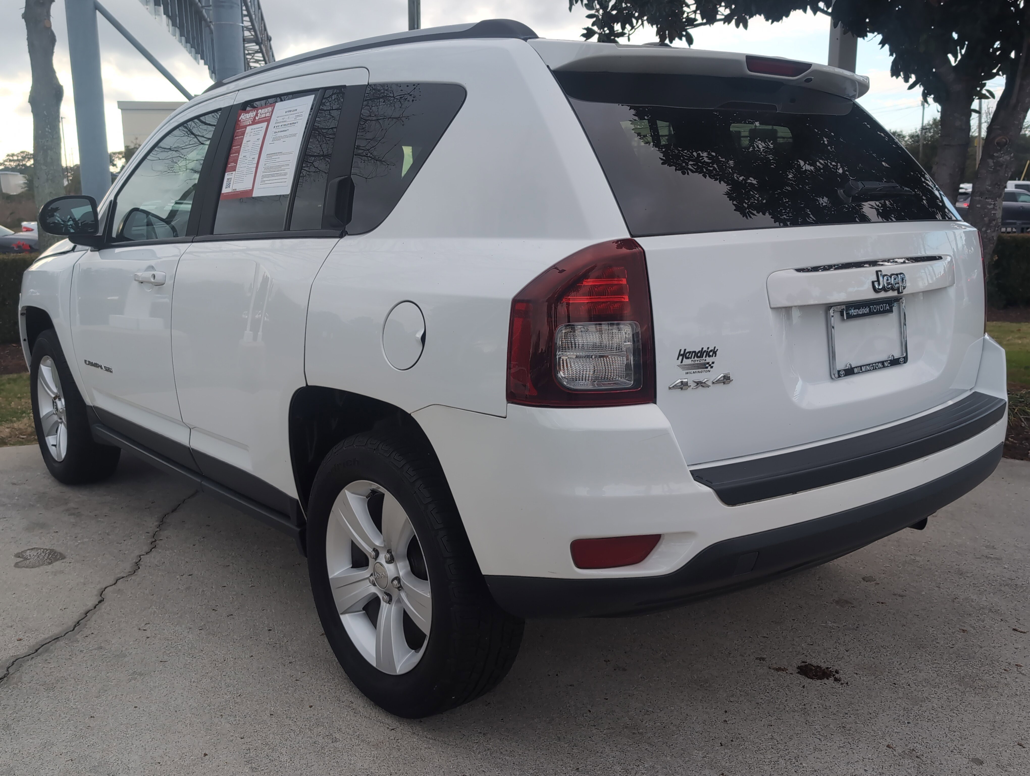 Used 2016 Jeep Compass Sport w/ Power Value Group image 8