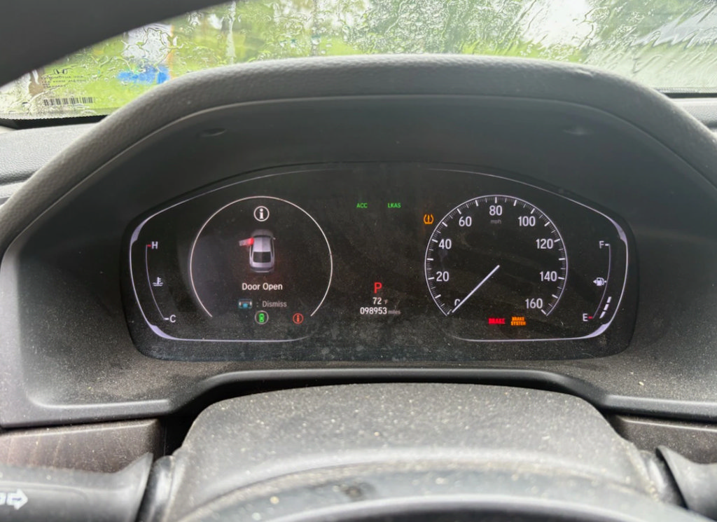 Used 2018 Honda Accord EX image 1
