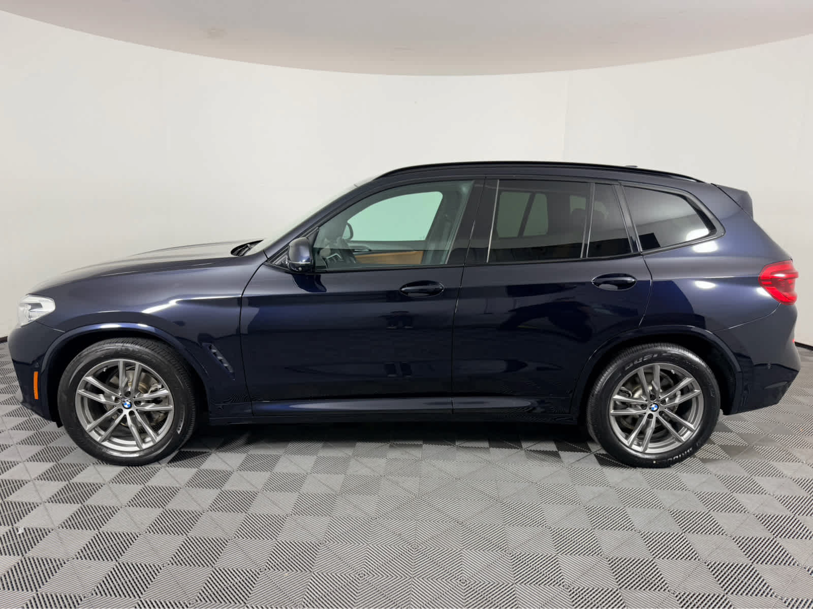 Used 2019 BMW X3 sDrive30i w/ M Sport Package 2 RWD image 6