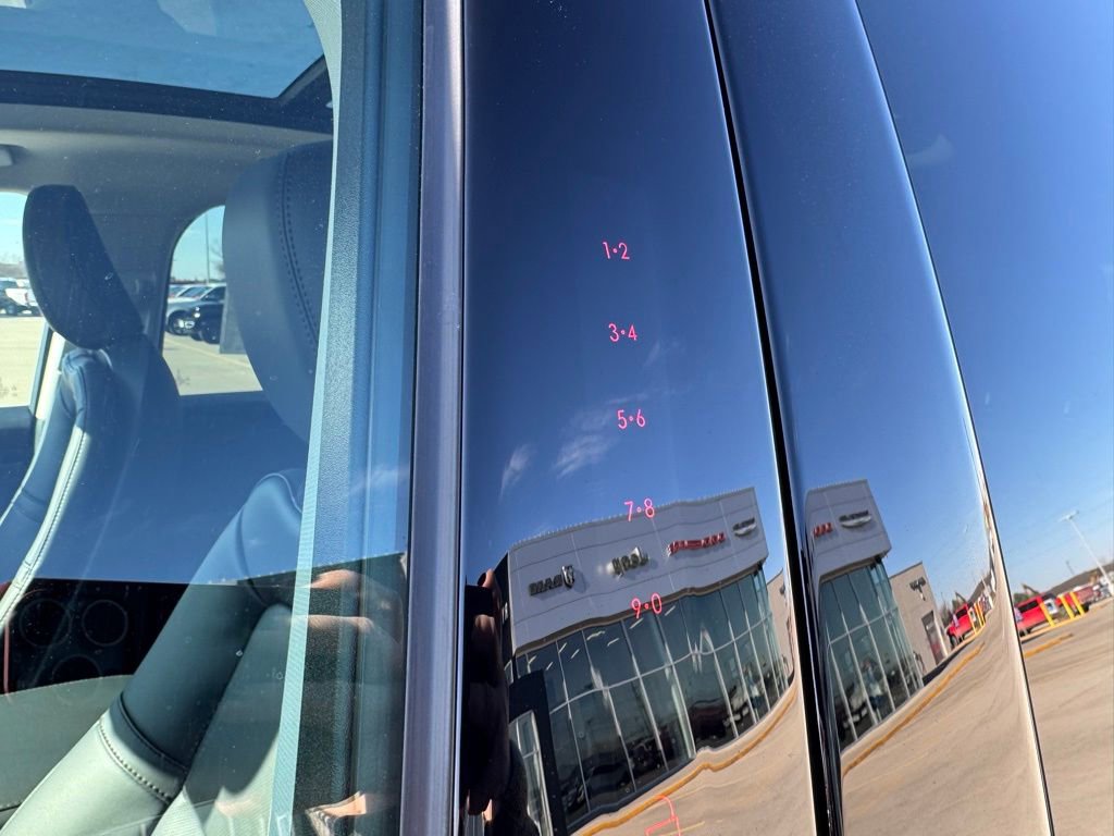 New 2026 Lincoln Aviator AWD image 12