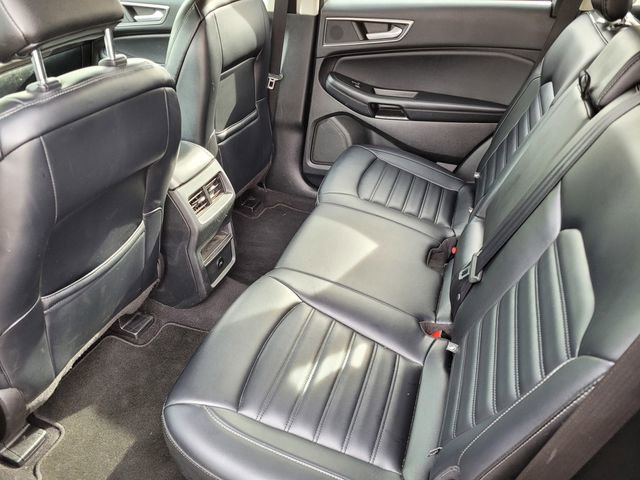 Used 2023 Ford Edge SEL image 13