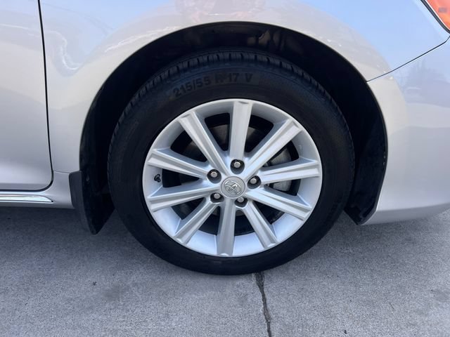 Used 2012 Toyota Camry XLE w/ Leather Pkg FWD image 33