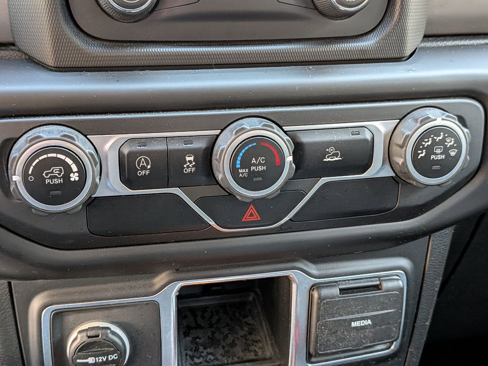 Used 2021 Jeep Wrangler Unlimited Sport AWD/4WD image 23