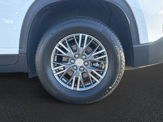 Used 2026 Chevrolet Traverse LT w/ Driver Confidence Package FWD image 32
