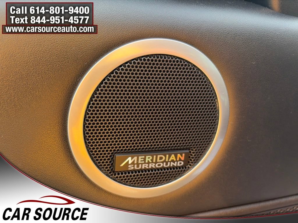Used 2017 Land Rover Discovery First Edition AWD/4WD image 20