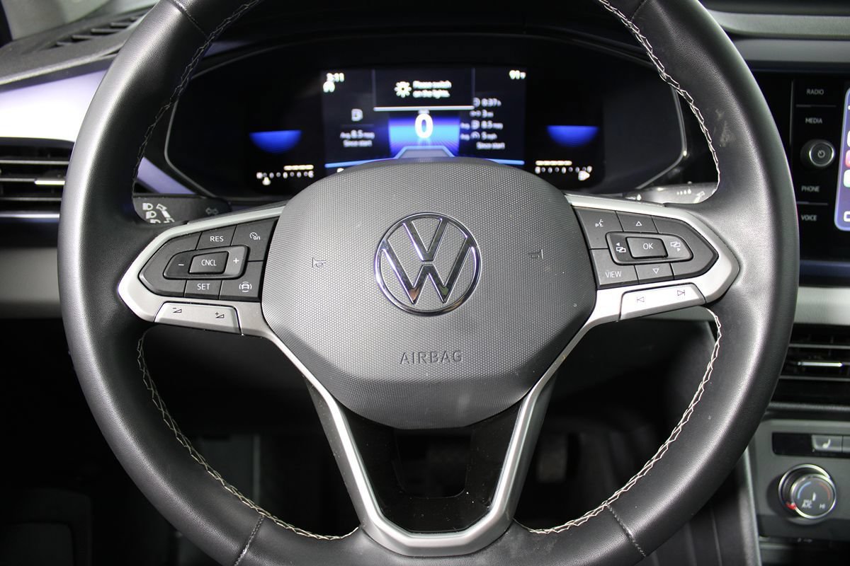 Used 2022 Volkswagen Taos SE FWD image 14