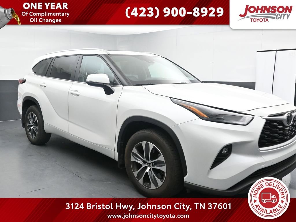 Used 2024 Toyota Highlander XLE