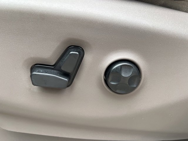 Certified 2017 Chrysler Pacifica Touring-L image 19