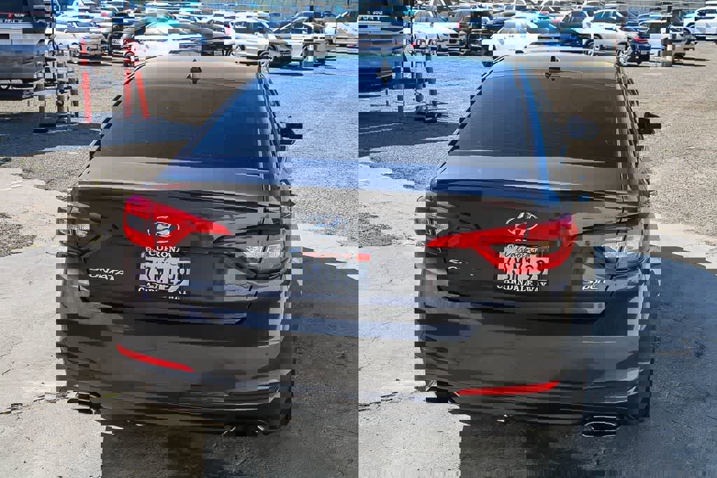 Used 2016 Hyundai Sonata Sport w/ Option Group 1V image 8