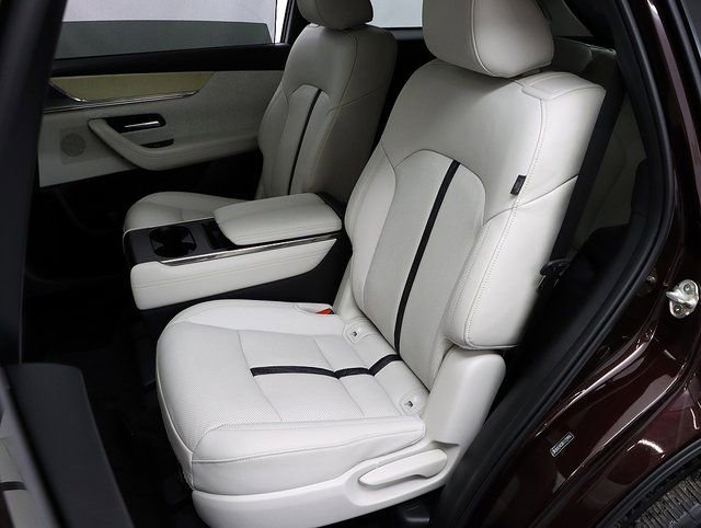 Used 2024 MAZDA CX-90 3.3 Turbo S w/ Premium Plus image 11