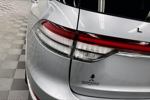 Used 2023 Lincoln Aviator Black Label w/ Class IV Trailer Tow Package image 33