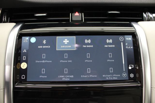 Used 2023 Land Rover Discovery Sport SE image 19