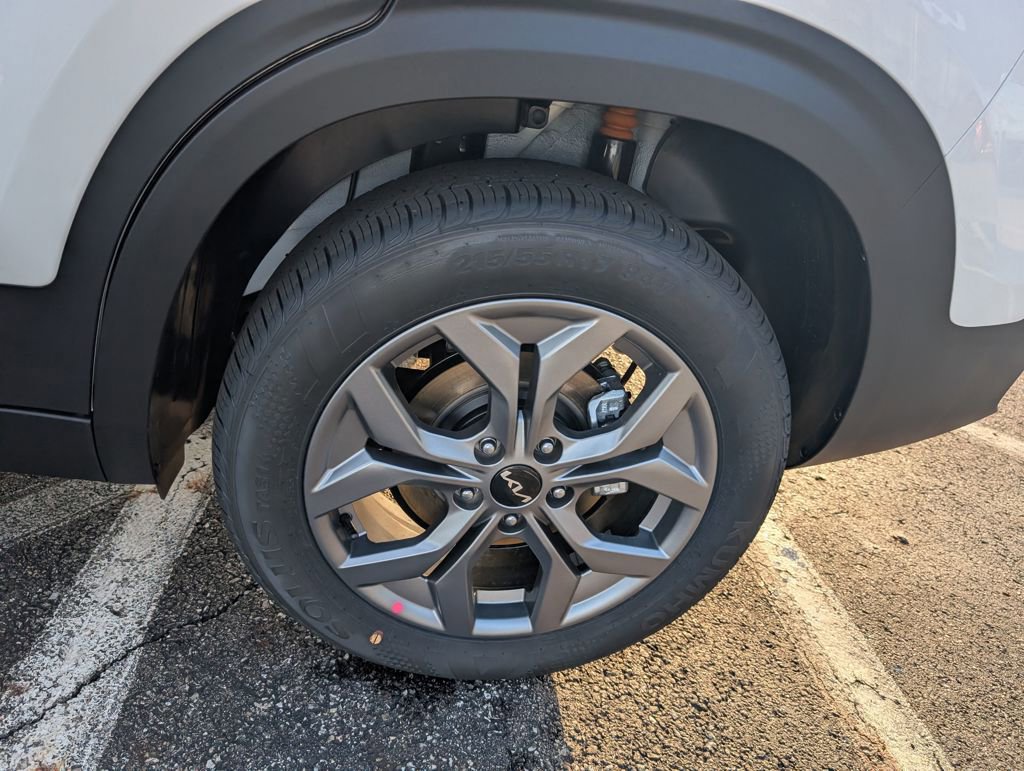 New 2026 Kia Seltos LX image 24