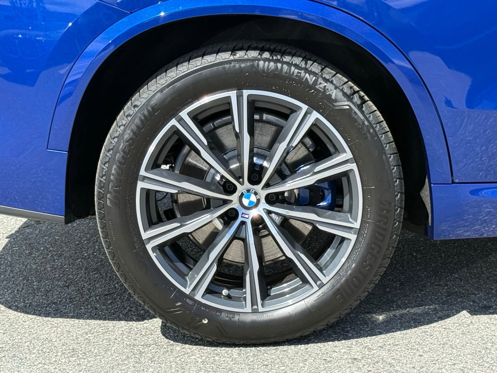 Used 2026 BMW X5 M60i image 18