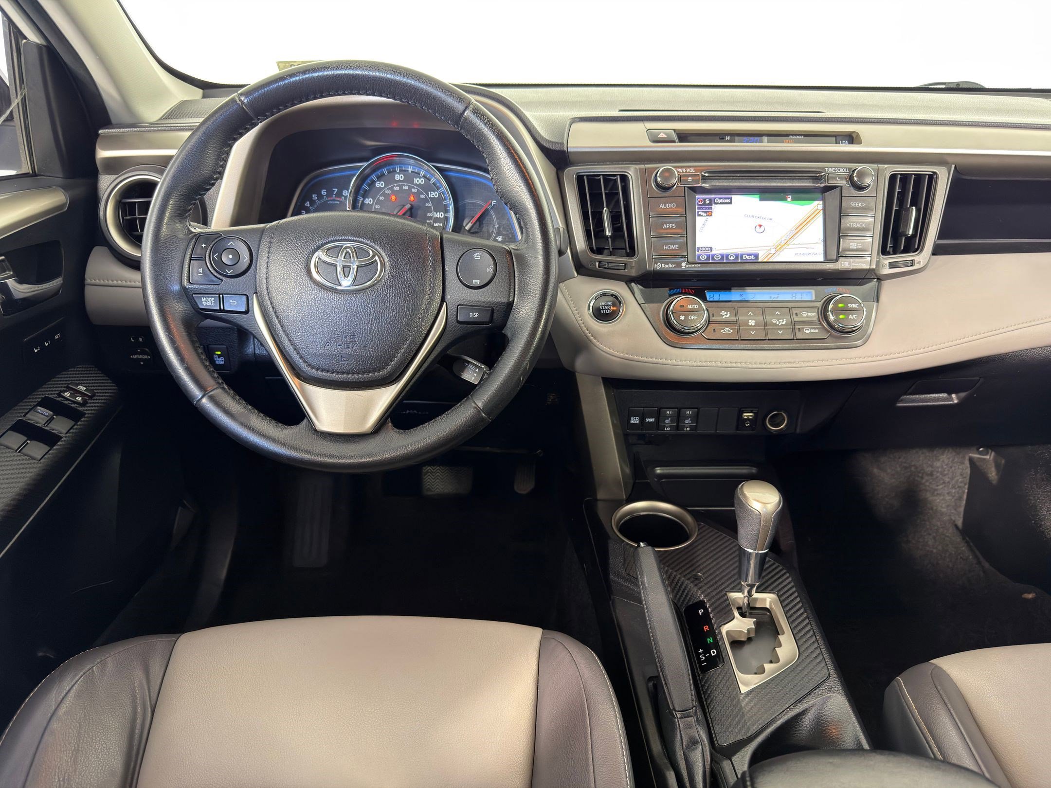 Used 2014 Toyota RAV4 Limited image 31