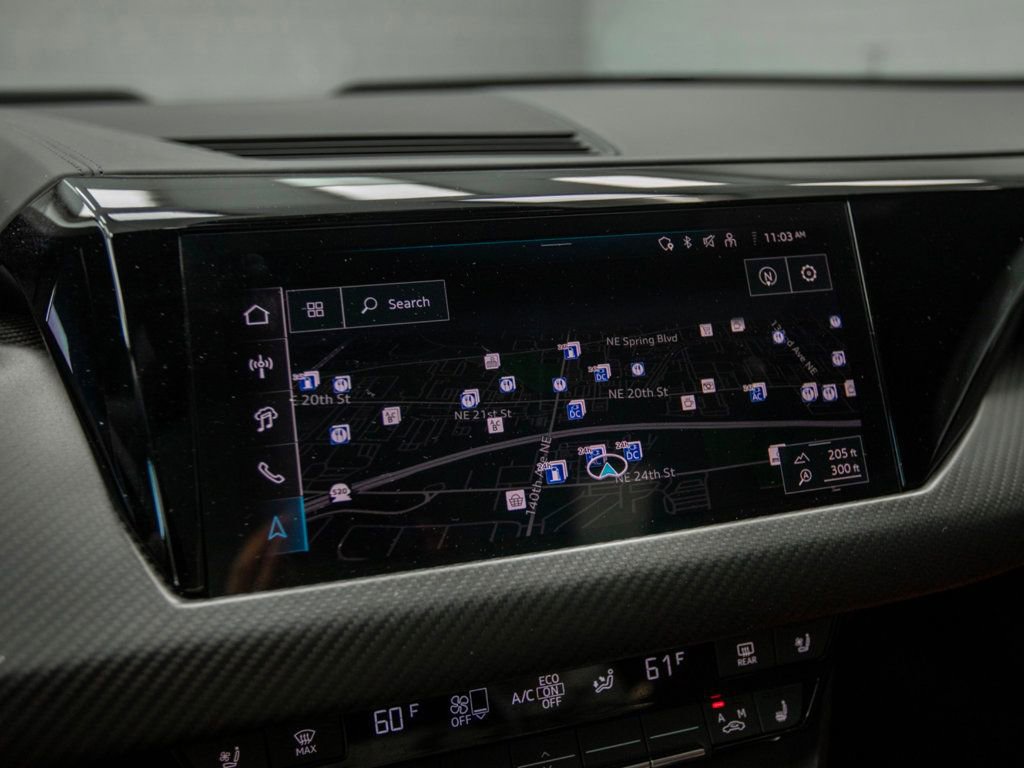 Used 2024 Audi e-tron GT Prestige AWD/4WD image 17