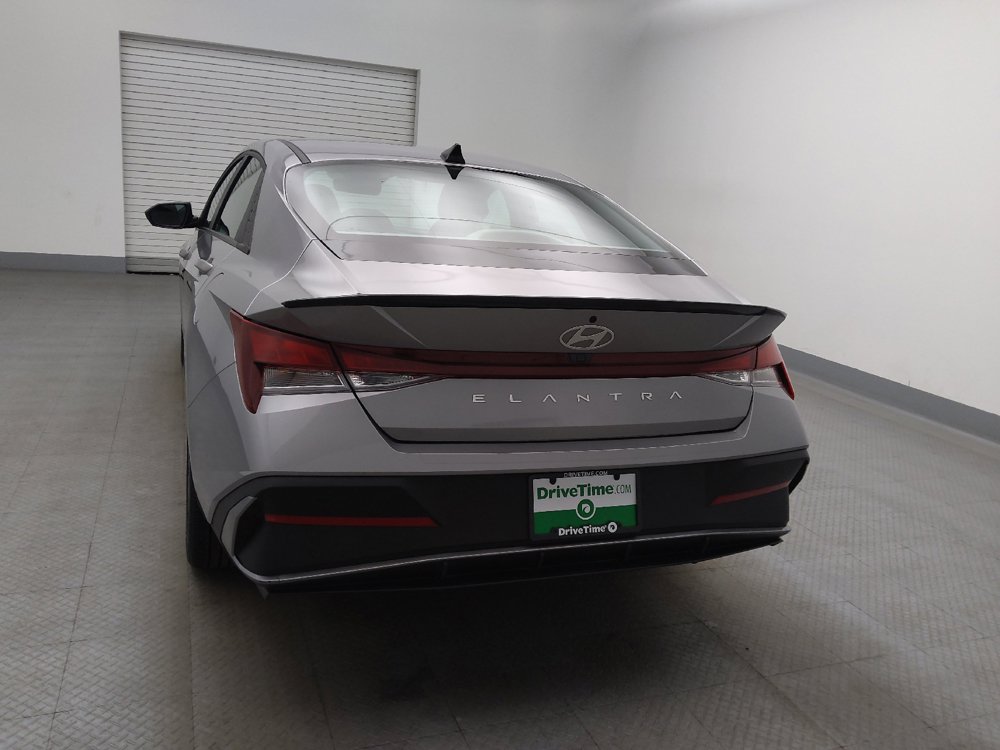 Used 2025 Hyundai Elantra Sport w/ Cargo Package FWD image 6
