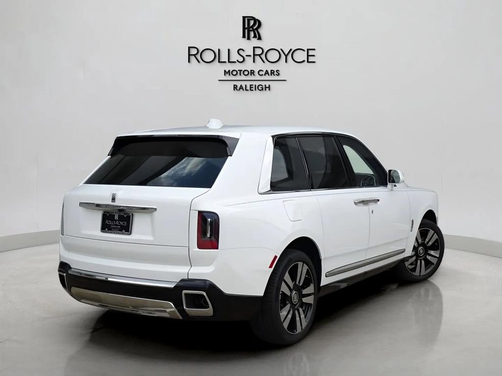 New 2026 Rolls-Royce Cullinan image 3