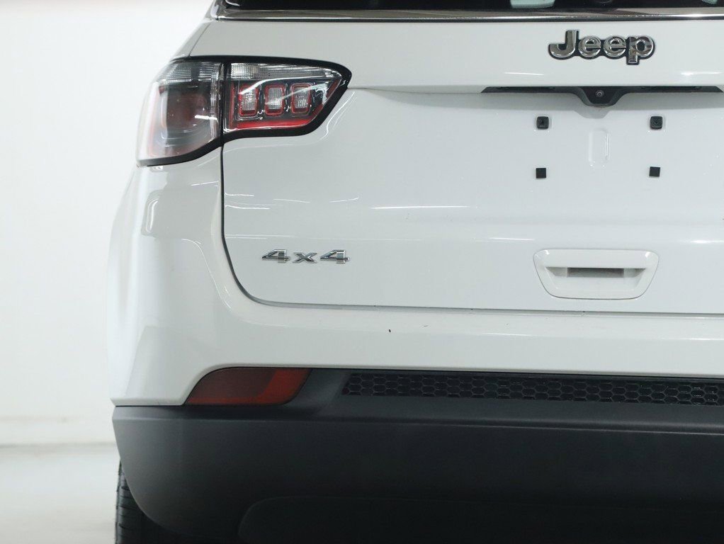 Used 2022 Jeep Compass Latitude AWD/4WD image 43